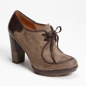 Naya brand Mindy heeled boots